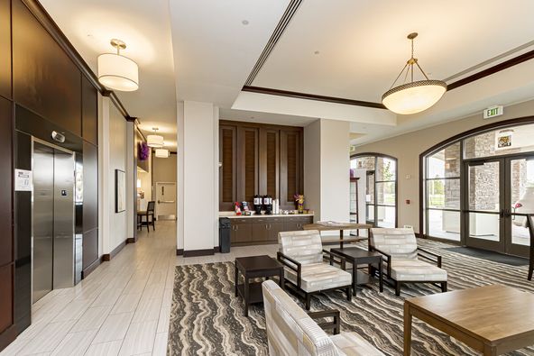 Staybridge Suites: 4001 Nicholson Dr, Baton Rouge, LA 70808